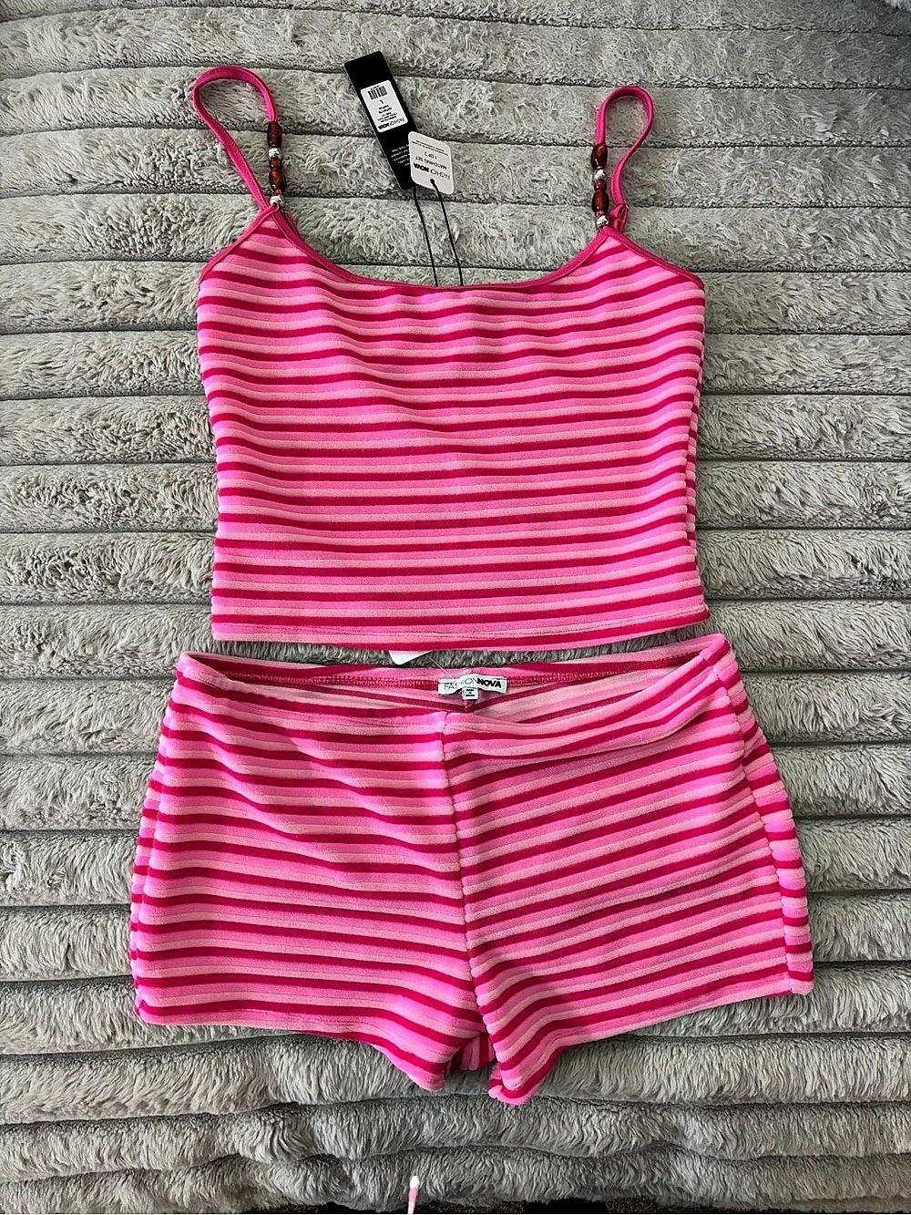 Fashion Nova Summer Feeling Striped Terry Cloth Short Set Short Set Pink & White